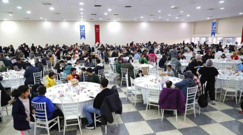 Aliağa'da Ramazan'ın İlk İftarı Coşkuyla Kutlandı 1