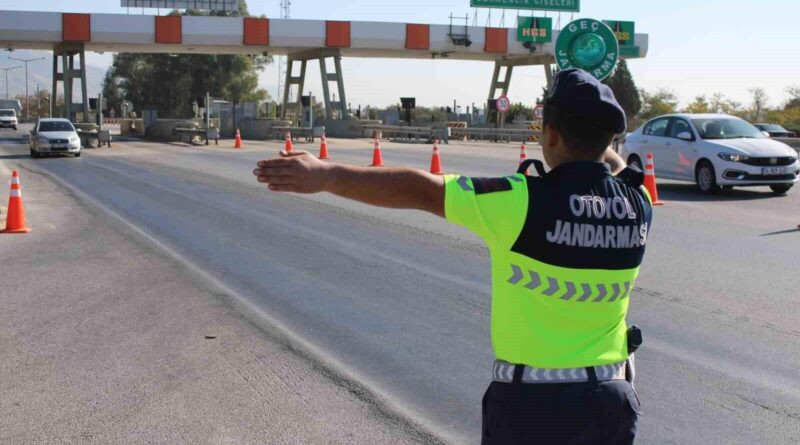 Aydın’da 5 düzensiz göçmen yakalandı 1