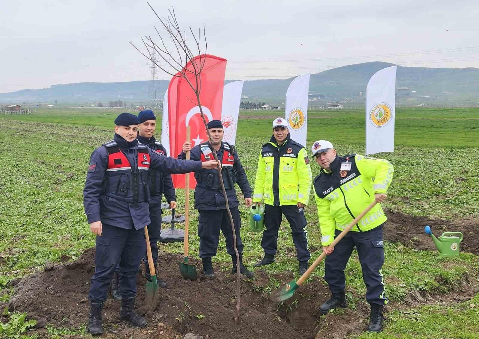 Balıkesir’de Köylüköyü Mahallesi’nde 577 Ağaç Dikildi