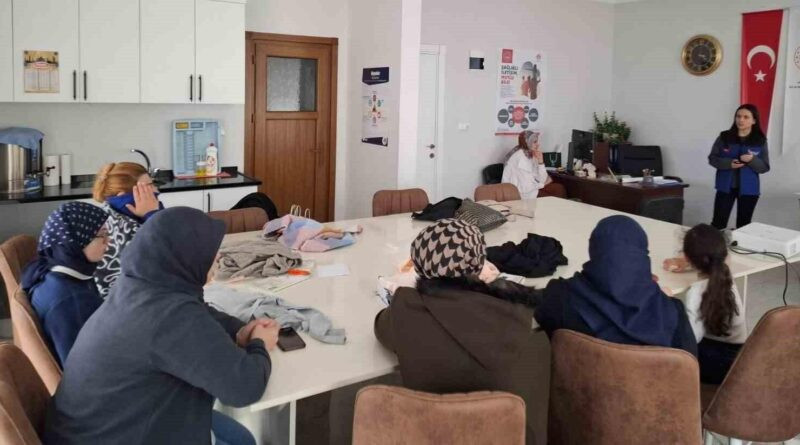 Bayburt'ta Aile Destek Merkezi Kursiyerlerine ve Çalışanlarına Deprem Eğitimi ve Tatbikatı 1