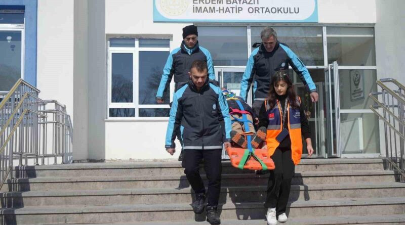 Bayburt'ta Deprem Tatbikatı 1