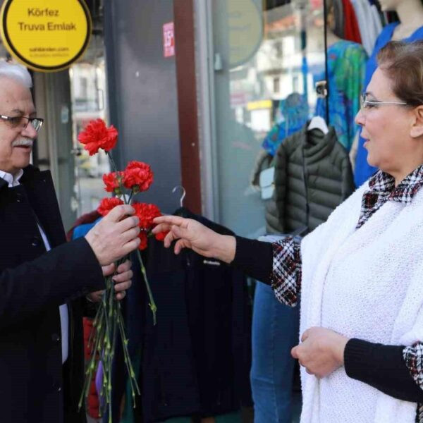 Burhaniye Kent Konseyi Öykü Atölyesi tarafından sergilenen Şişman Prens Uyandı oyunu-2