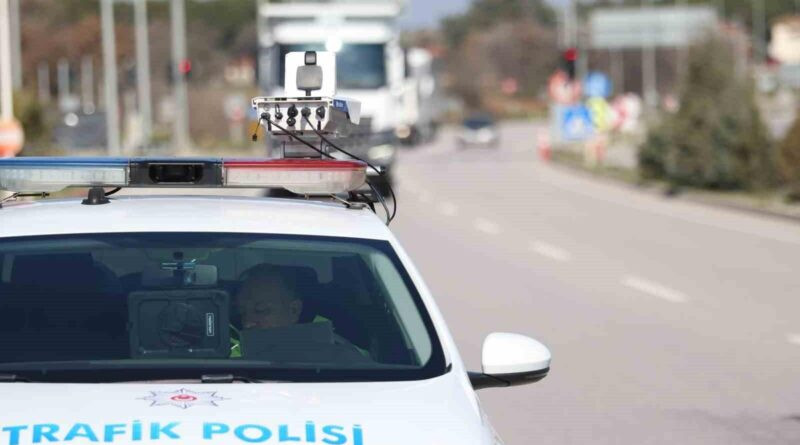 Çanakkale'de Yapay Zeka Destekli Radar Sistemi ile Hız Denetimleri Güçlendirildi 1