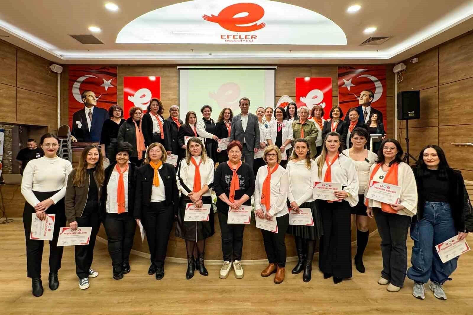 Efeler’de 8 Mart Kutlamaları: Fotoğraf Yarışması Ödül Töreni