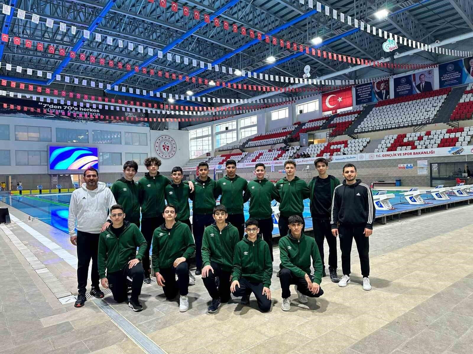 Elazığ Gençlik Spor su topu takımı U18 Türkiye Şampiyonası’nda Başarıya Ulaştı