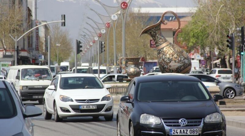 Erzincan’da araç sayısı 78 bin 34 oldu 1