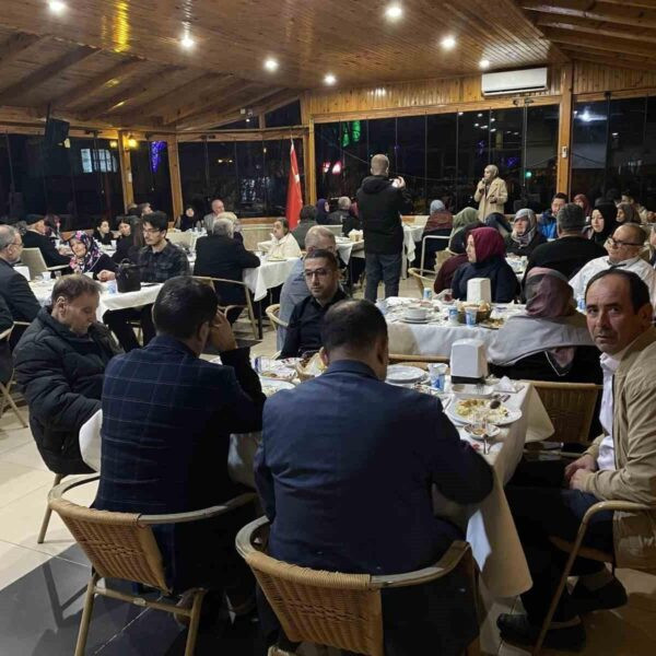 Gazi ve şehit yakınlarıyla iftar-1