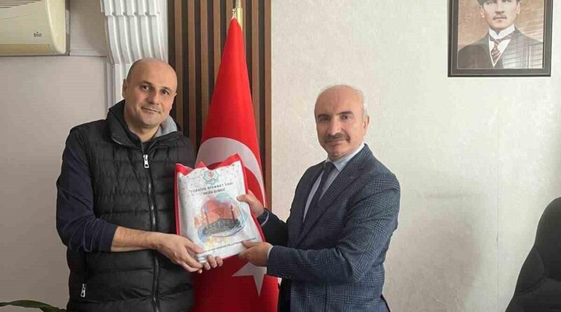 Gediz’de hayırsever vatandaştan örnek davranış 1