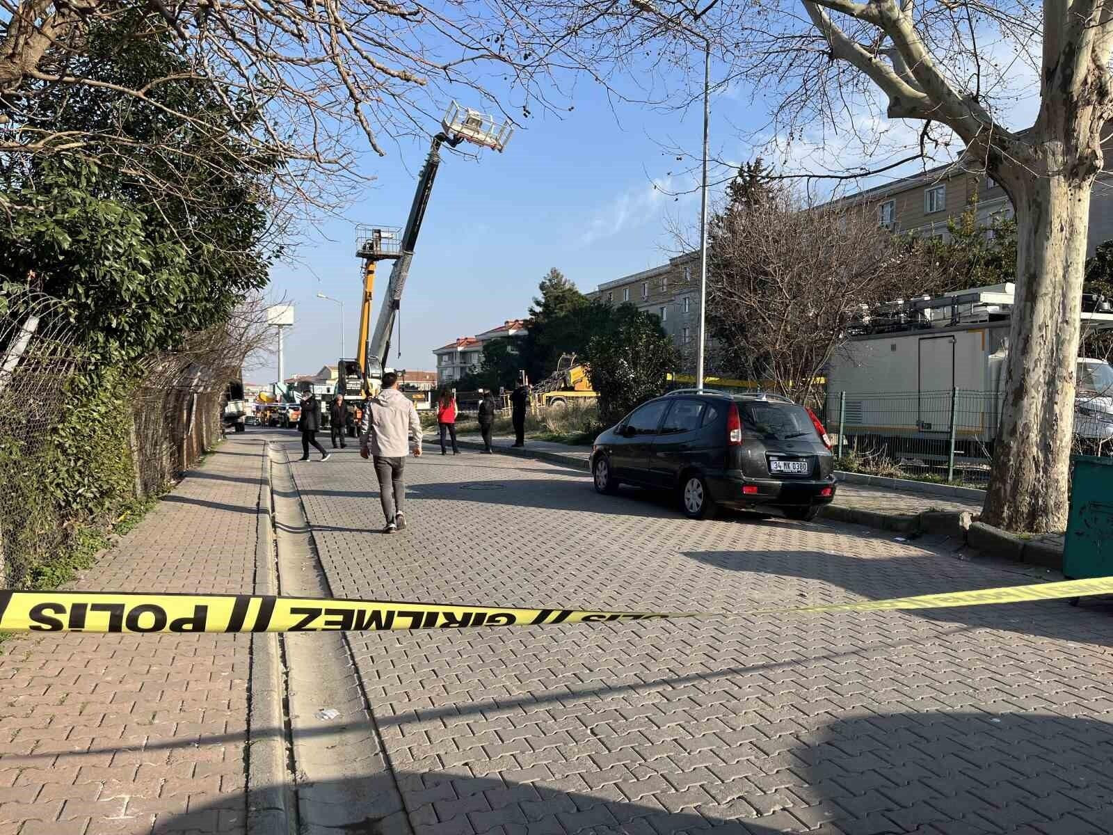 İstanbul Bahçelievler’de Vinç Kazası: 4 İşçi Aşağıya Düştü