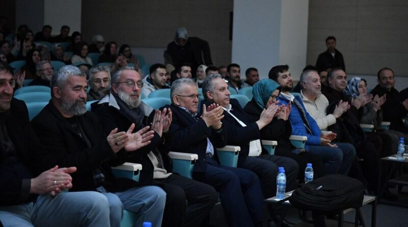 Kayseri Büyükşehir Belediye Başkanı Büyükkılıç'ın Katılımıyla Prof. Dr. Mahmut Erol Kılıç'ın Söyleşisi 1