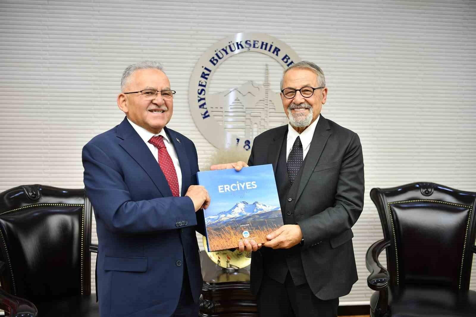 Kayseri Büyükşehir Belediye Başkanı Dr. Memduh Büyükkılıç, Prof. Dr. Naci Görür ve Yavuz Sarı’yı Karşıladı