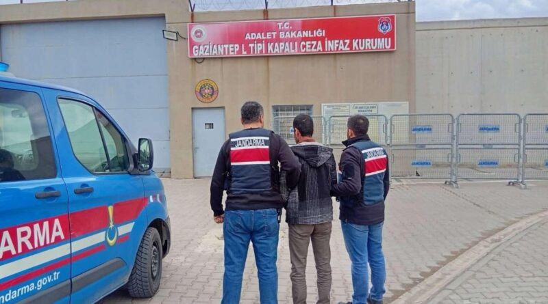 Kesinleşmiş hapis cezası bulunan firari uyuşturucu taciri yakalandı 1