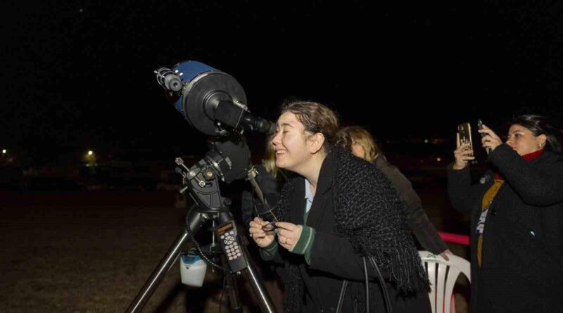 Mersin'de Gezegen Geçit Töreni'ne Astronomlar ve Aileler Katıldı 1