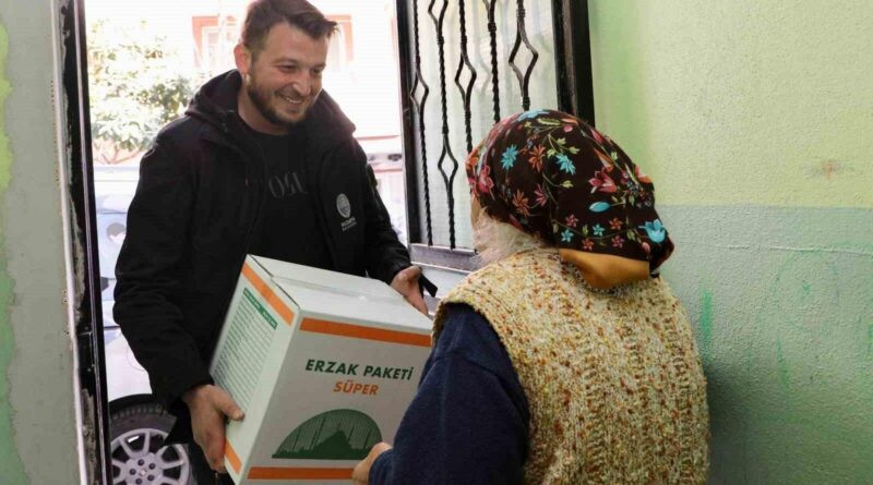 Mudanya Belediyesi Ramazan'da İhtiyaç Sahiplerine Erzak Kolileri Dağıtıyor 1