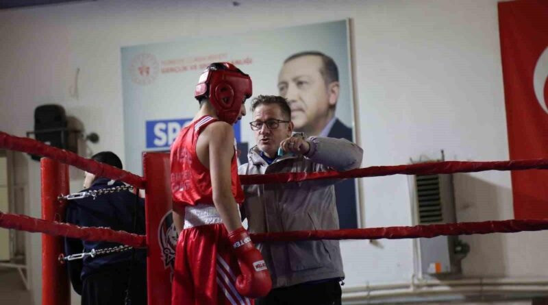 Muğla'da Genç Boksörler Yıldızlar, Genç A ve Genç B Kategorilerinde İl Birinciliği İçin Çıkarak Heyecanlı Mücadeleler Veriyor 1