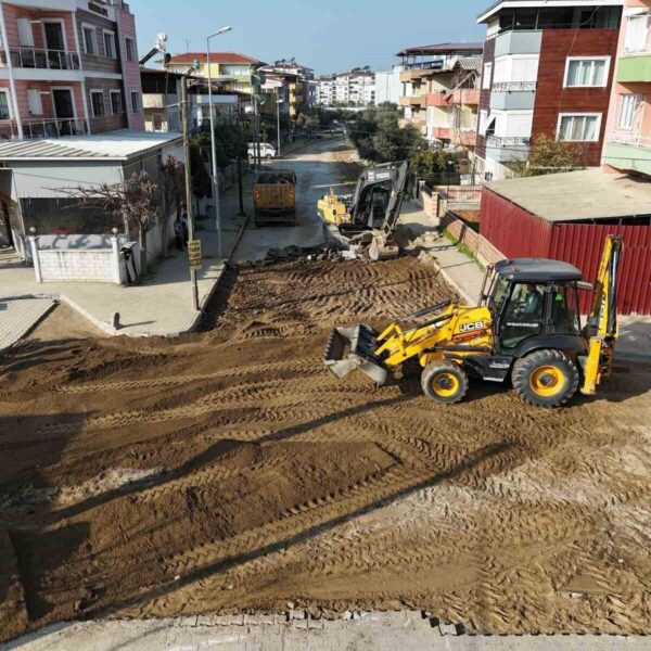 Nazilli Belediyesi'nin Şirinevler Mahallesi'ndeki yol yenileme çalışmaları-5