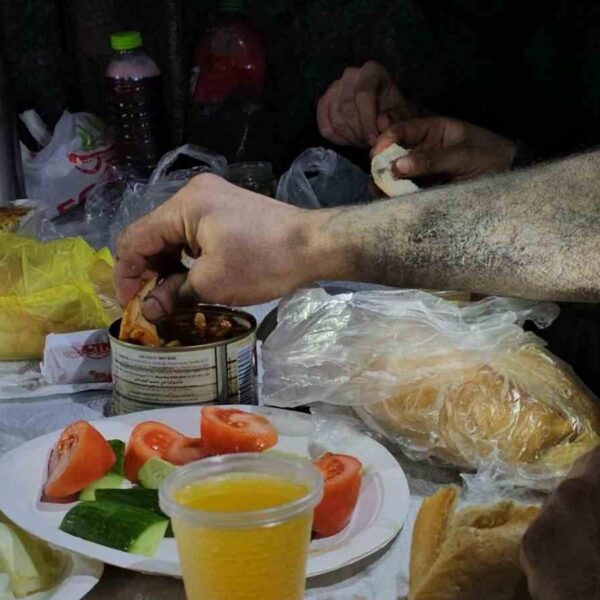 Sahur sofrasındaki yiyecekler ve maden işçileri-3