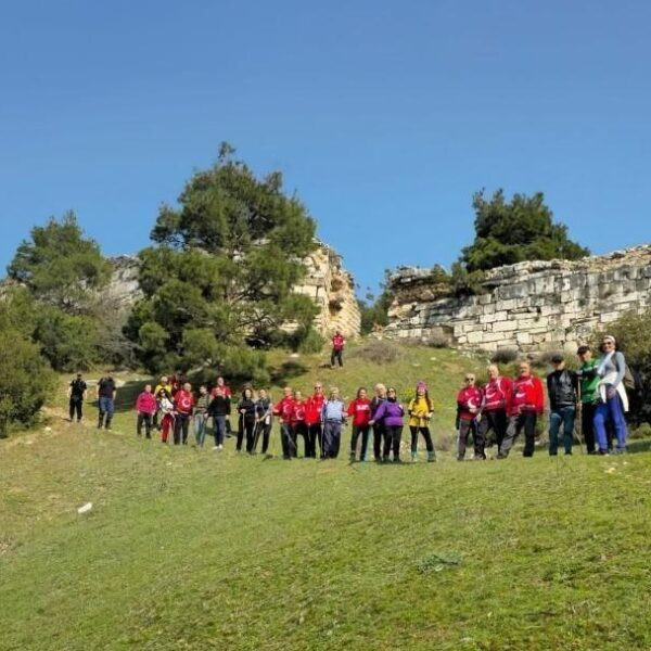 Sart Harabeleri'nin panoramik manzarası-2