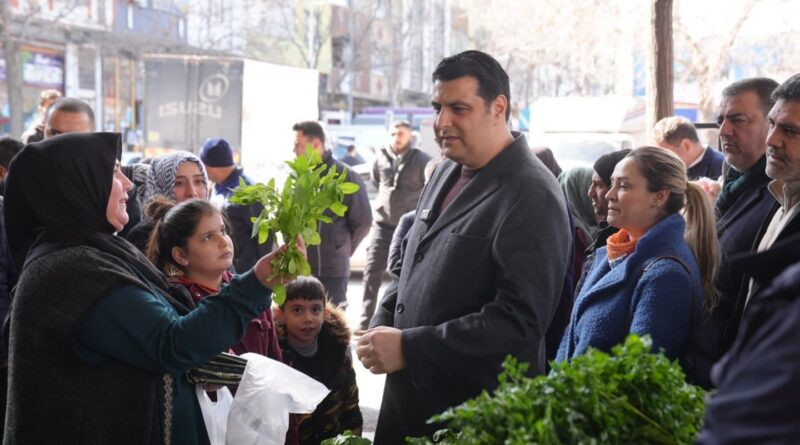 Şehitkamil Belediye Başkanı Umut Yılmaz, Ramazan'da Pazarlarda Vatandaşlarla Buluştu 1