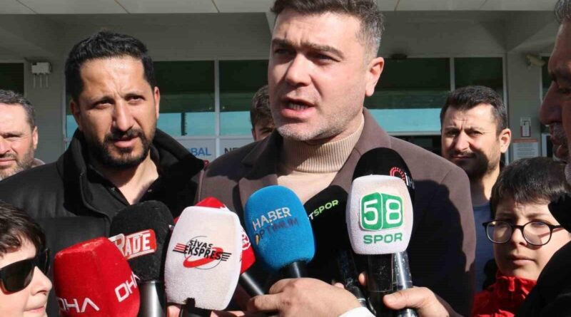 Sivasspor Asbaşkanı Kurbanoğlu: 'Bu Takım Ligde Hakettiği Yere Gelecektir' 1