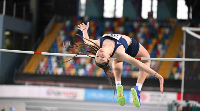 Söke Belediyespor'un Tuana Akgün Türkiye Atletizm Şampiyonasında İkinci Oldu 1