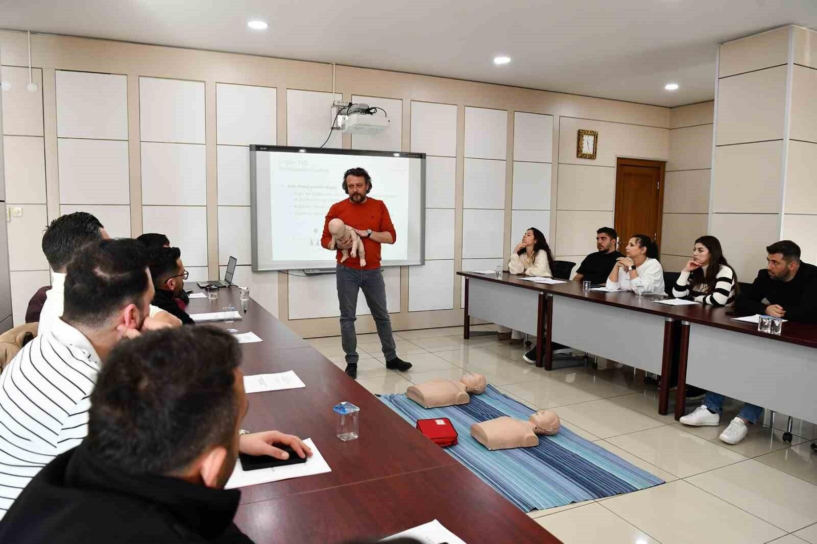 Tepebaşı Belediyesi Personeli İçin İlk Yardım Eğitimi