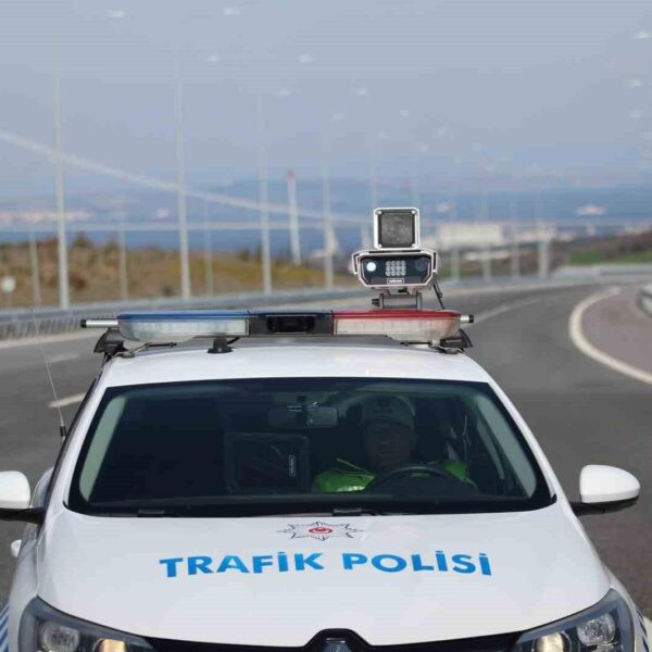 Trafik polislerinin radar denetimi-2