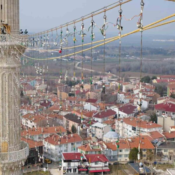 Yunanistan'dan da görülebilen Selimiye Camii mahyası-10