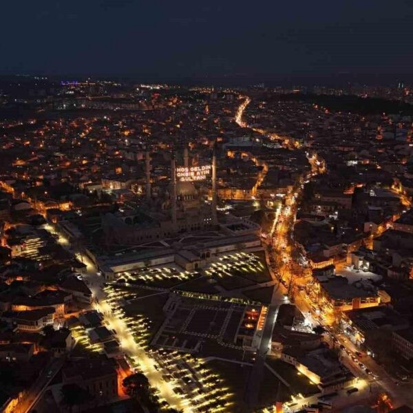 Yunanistan'dan da görülebilen Selimiye Camii mahyası-6