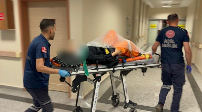 Adıyaman’da binanın 3. katından düşen vatandaş yaralandı 1