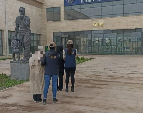 FETÖ’nün yurt dışı eğitim kamplarına katılan 2 şahsı polis yakaladı 1