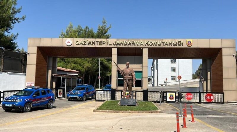 Gaziantep'te çeşitli suçlardan aranan 199 şahıs yakalanarak tutuklandı 1