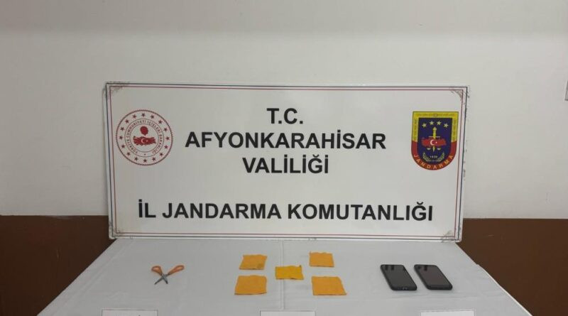 Jandarma bin 780 kullanımlık uyuşturucu emdirilmiş peçete ele geçirdi 1