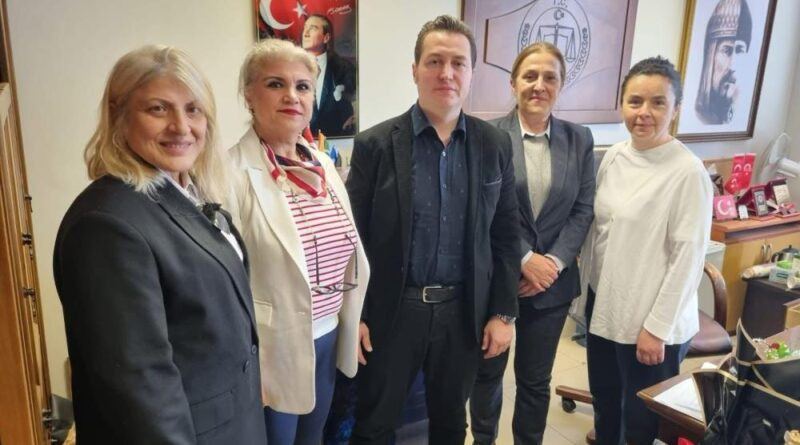 Kadın derneği yöneticileri ‘Yenidoğan çetesi’ davasının savcısını ziyaret etti 1