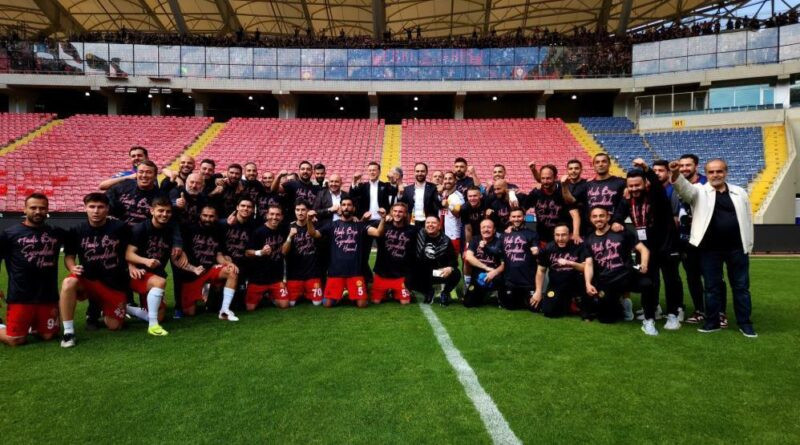 Milletvekili Hatipoğlu: "Tarih yazdınız, Eskişehirspor'um!" 1