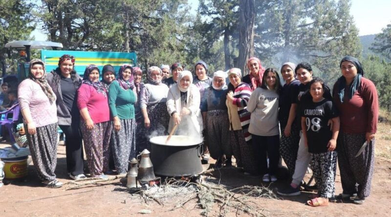 Milletvekili Ün: "Anneler, bir milletin vicdanını ve geleceğini inşa eder" 1